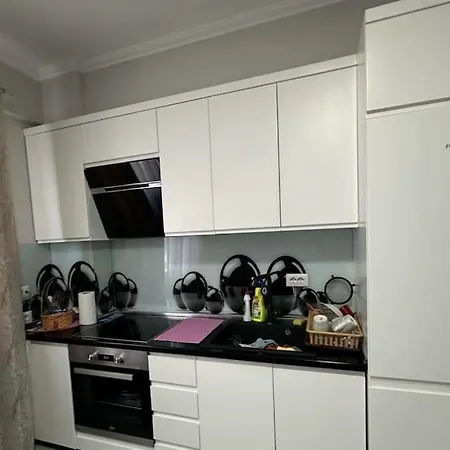 Evi's Ne Plazh Buze Detit