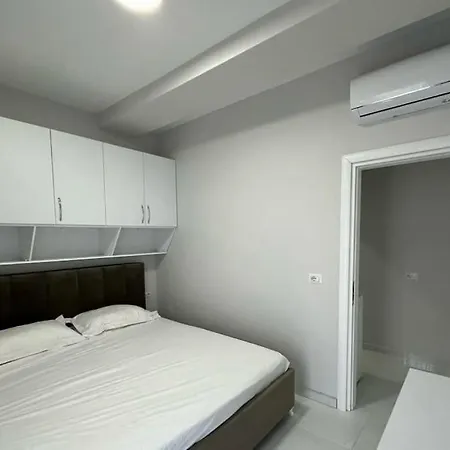 Evi's Ne Plazh Buze Detit *