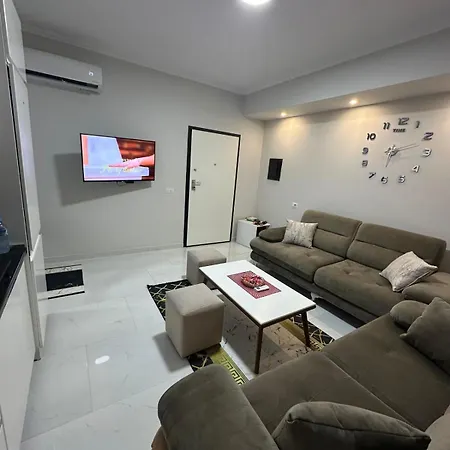 Evi's Ne Plazh Buze Detit