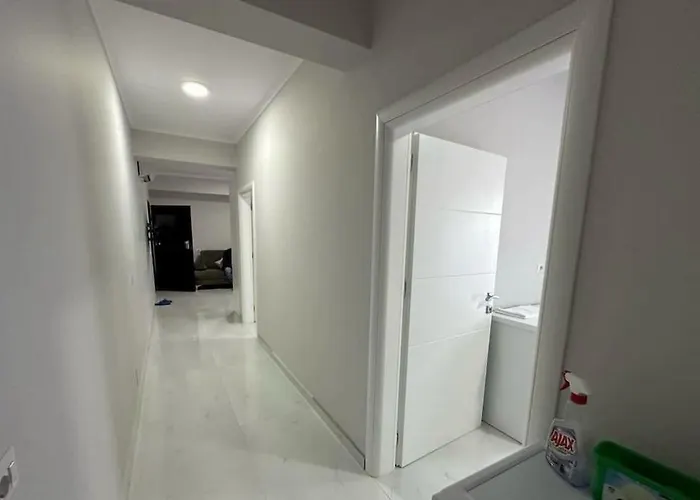 Evi's Ne Plazh Buze Detit * Durrës