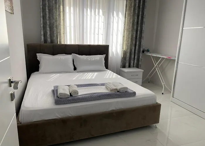 Evi's Ne Plazh Buze Detit Apartament *